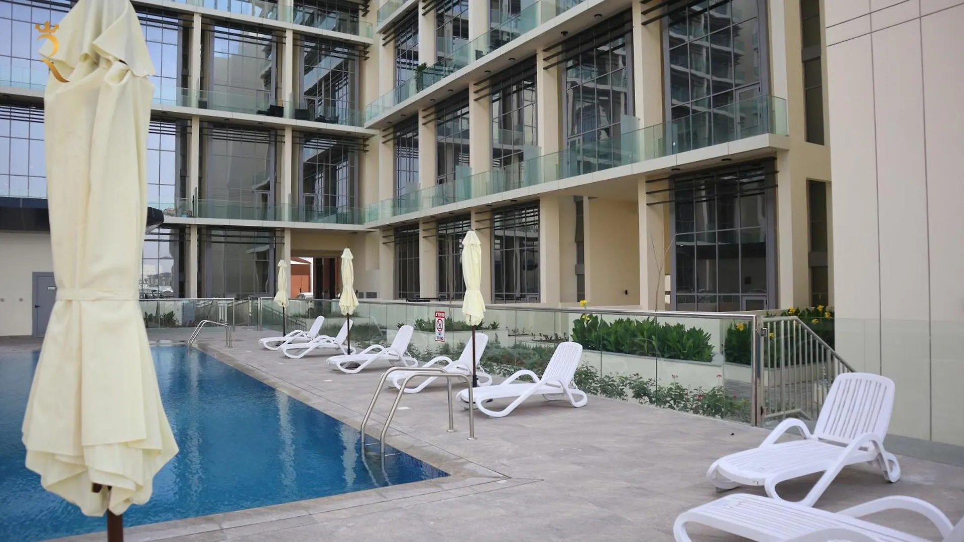 Wanderlust 2Br Apartment In Masdar City Abu Dhabi