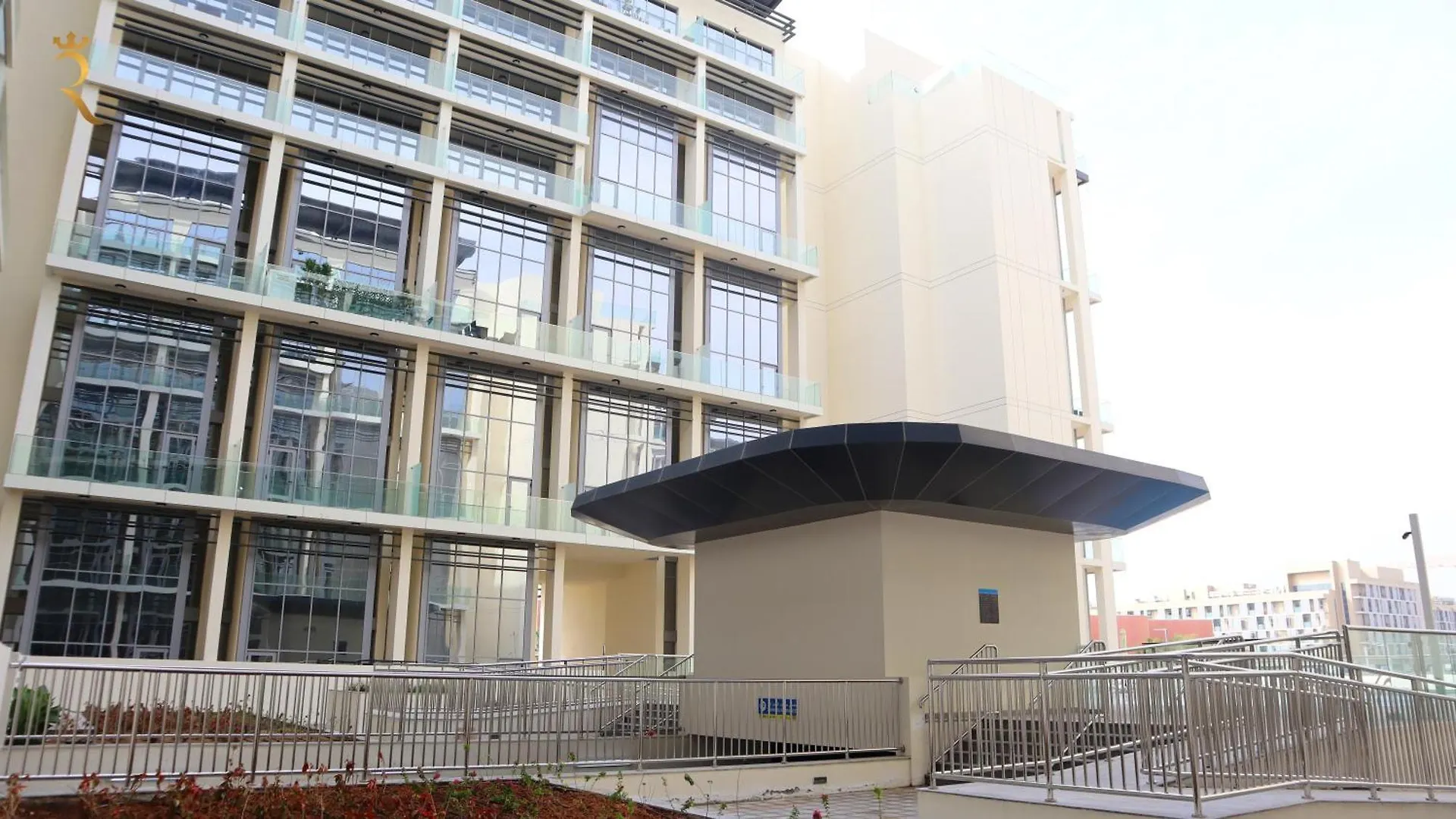 Wanderlust 2Br Apartment In Masdar City Abu Dhabi United Arab Emirates