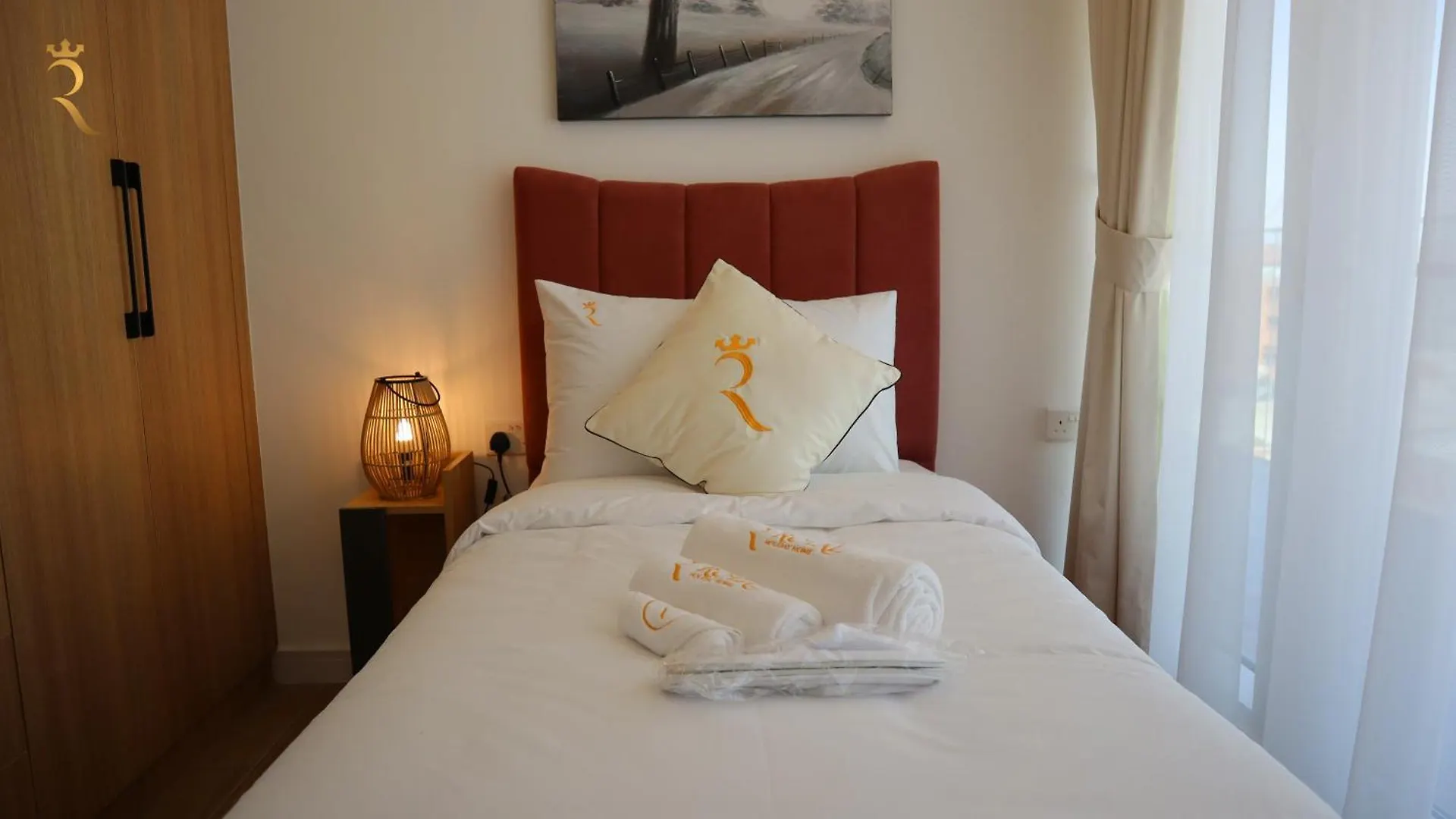Wanderlust 2Br Apartment In Masdar City Abu Dhabi